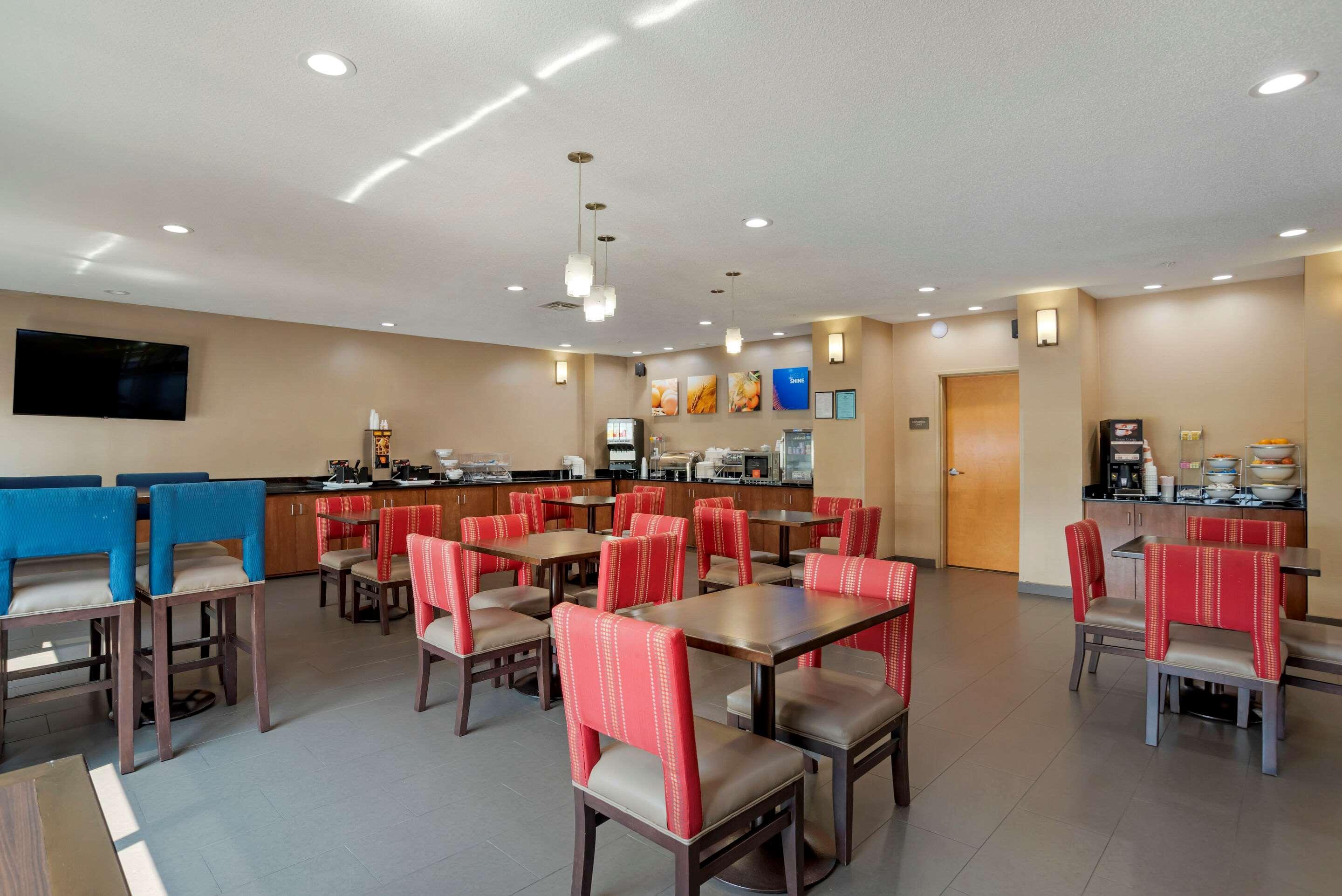 Comfort Suites Oxford I-20 Exit 188 Exterior foto